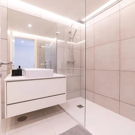 Lusiadas 53 1ºe Apartmán Lisboa